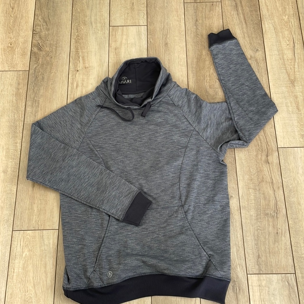 Amari athletic sweatshirt